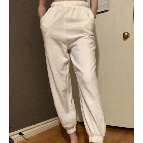 White Garage Boyfriend Jogger - Picture 3 of 3